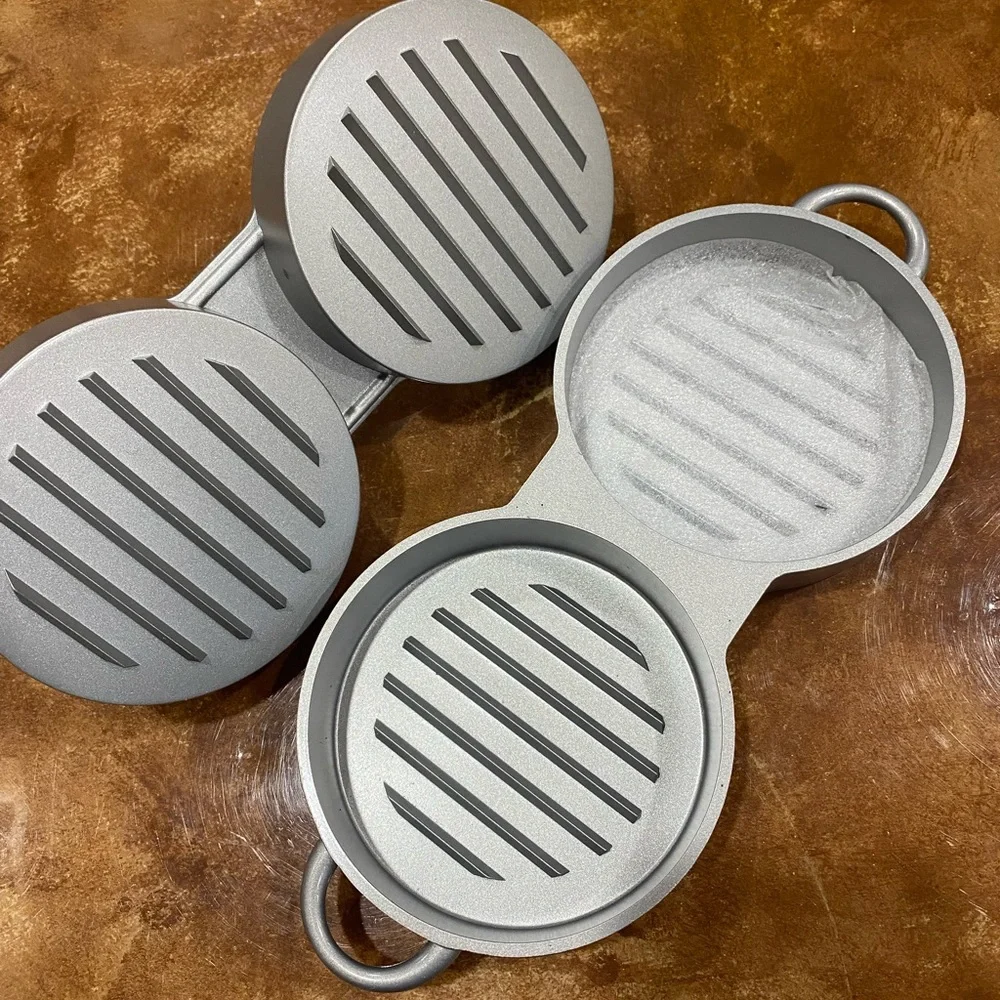Crate&Barrel Double Burger Press